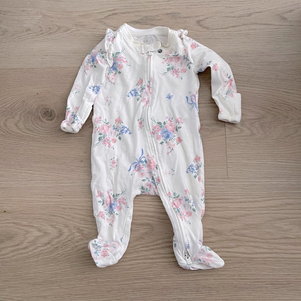 GAP First Favorites Organic Cotton Floral Onesie